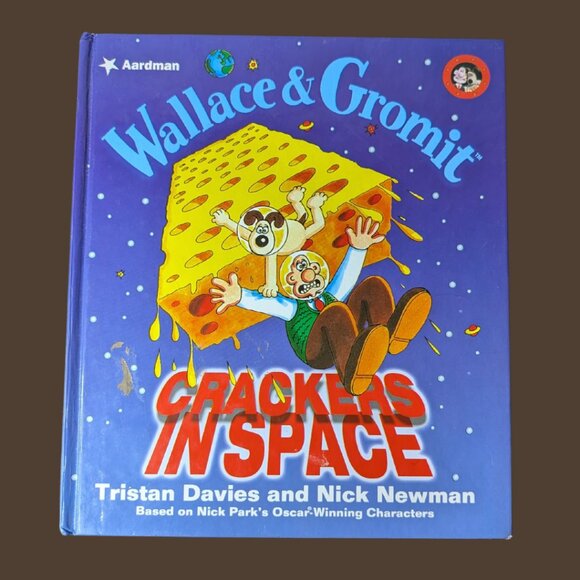 2 for $20 Wallace & Gromit Crackers in Space Vintage Hardcover Comic - Picture 1 of 4